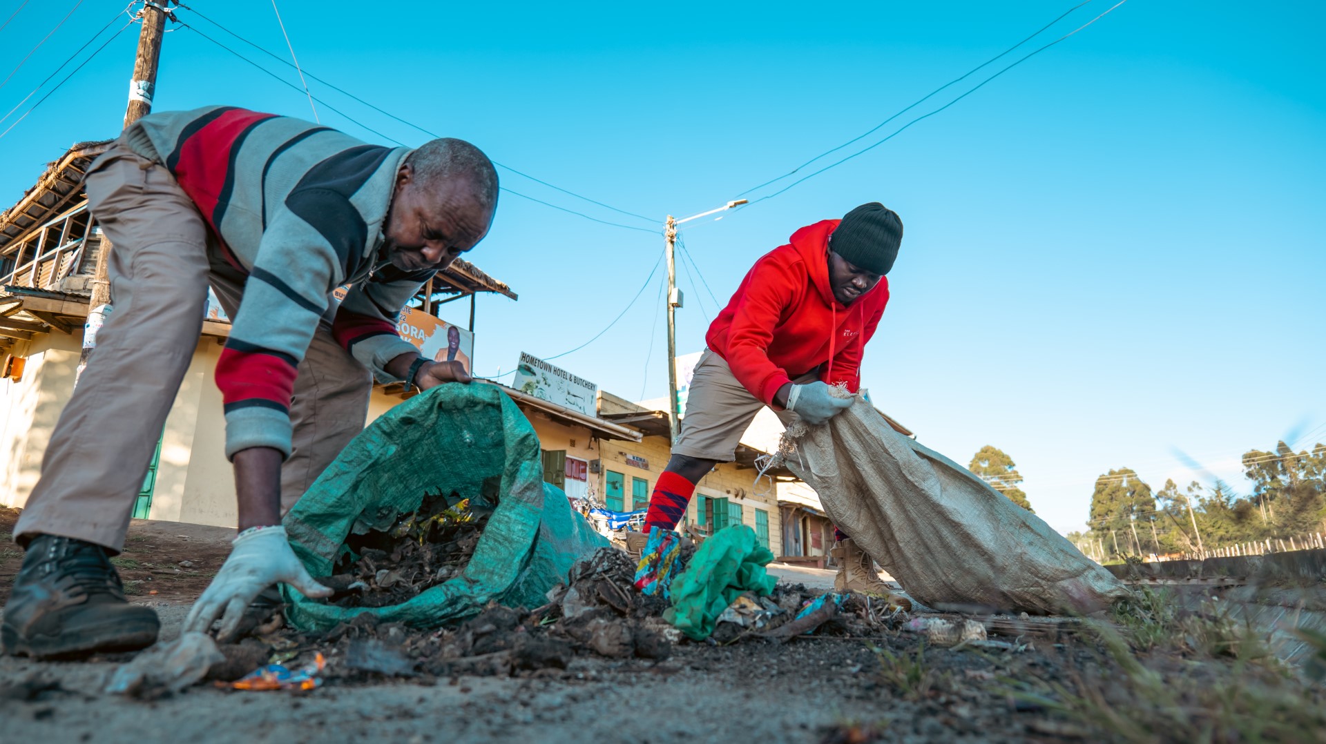Wes & Musili taking part in World cleanup day 2022